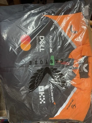 McLaren Racing F1 Official Team 2025 Paddock Hybrid Gilet Unisex Size Medium New
