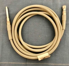Stryker 233-050-077 fiberoptic light cable. Used, good condition, guaranteed