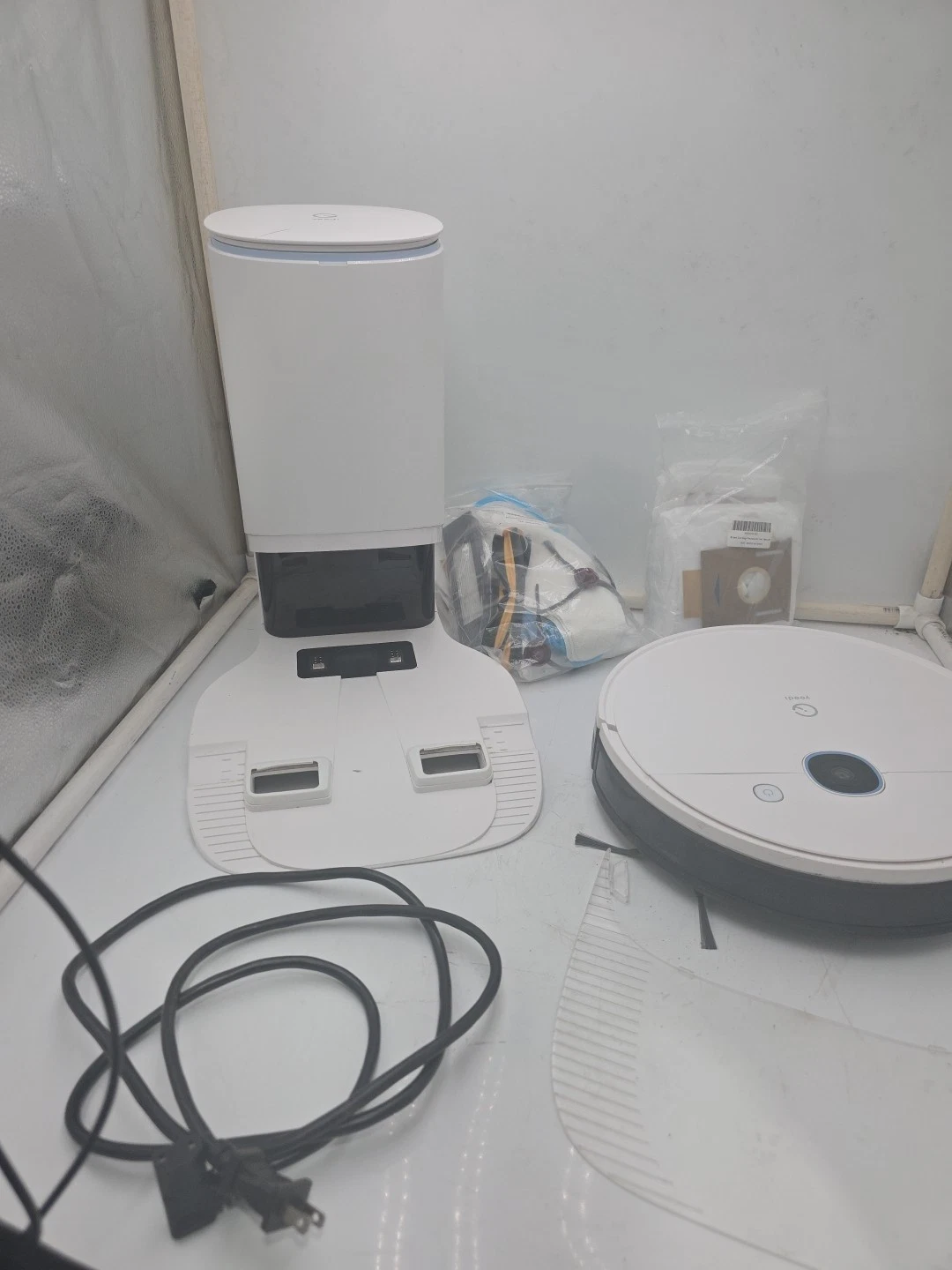 Yeedi Vac Station Vacuum & Mop Cleaner Self-emptying 30 Days Auto With Extras