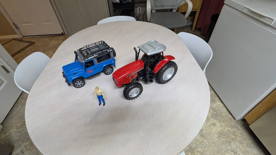 Rare, Die Cast 1/16 Ertl Massey Ferguson 8270 Tractor + Bruder Blue Range Rover! - Image 2 of 4