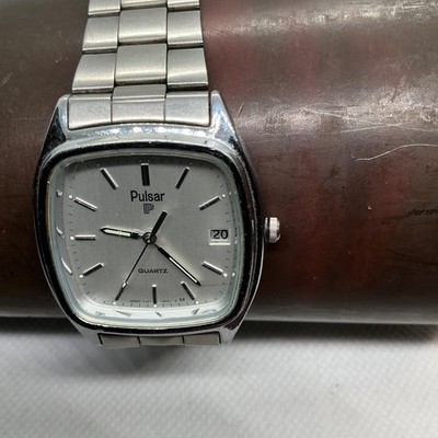 Vintage Pulsar by Seiko32MM   Y147-5009  Fits 8 Wrist NEW BATTERY RUNS PERFECTLY