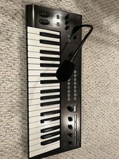 Korg R3 Keyboard Synthesizer