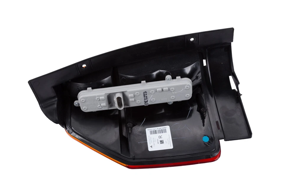 Genuine General Motors OE Lamp Asm,Tail (Gmc Envoy) 15131577 - Image 2 of 4