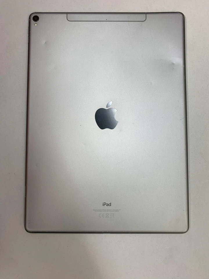 Apple iPad Pro 2nd Gen. 64GB, Wi-Fi, 12.9 in - Space Grey - iOS 17 - B/C - Image 2 of 3