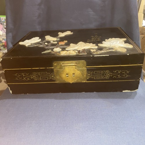 Antique Chinese Black Lacquered Jewellery Box, Overlaid, Jade/Soapstone, Floral. - Picture 7 of 11