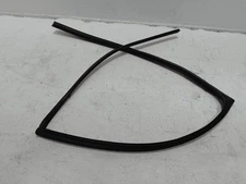 2019-2025 TOYOTA RAV4 REAR PASSENGER SIDE DOOR WINDOW GLASS RUN CHANNEL SEAL OEM