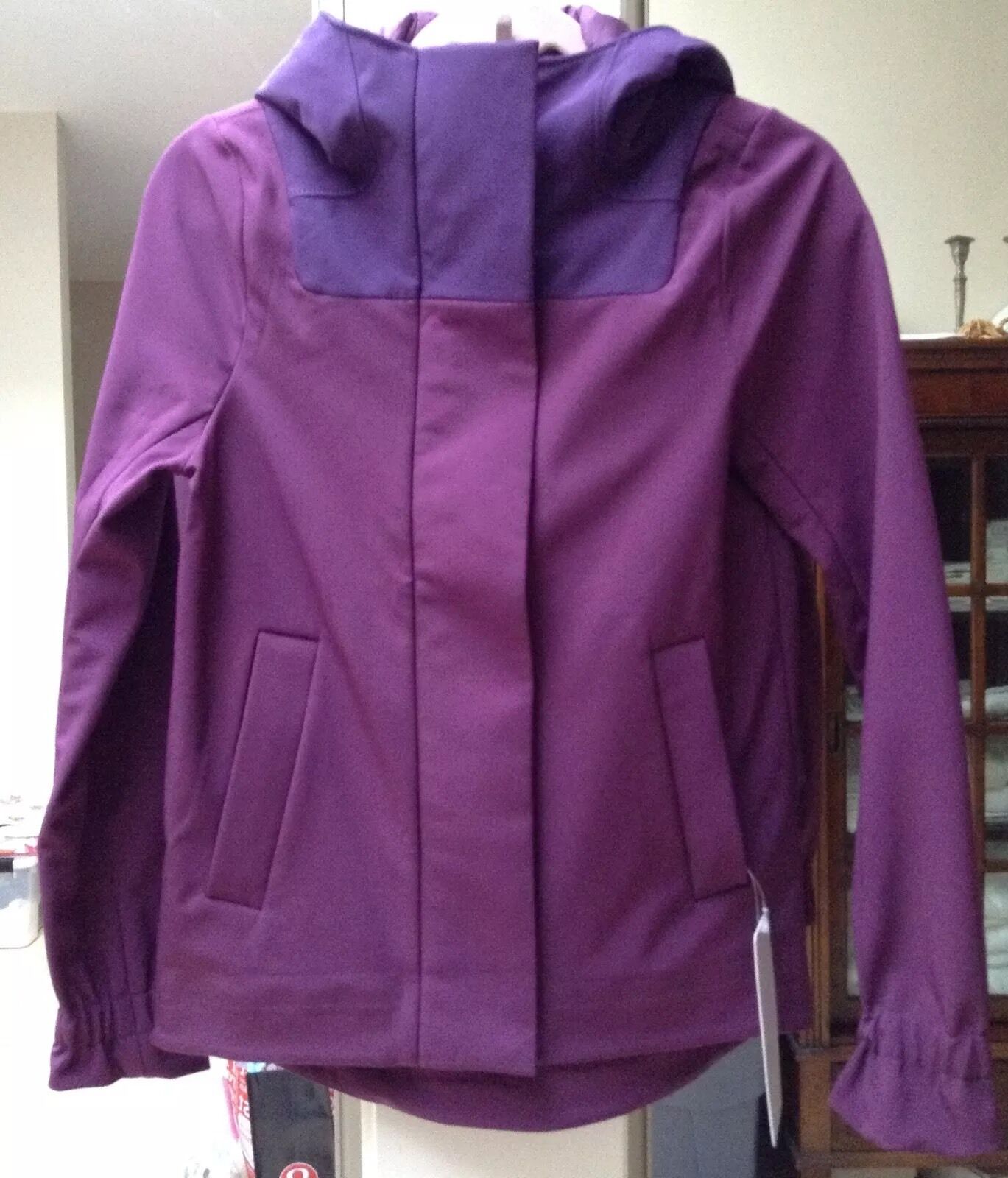 Picture 1 of 6
