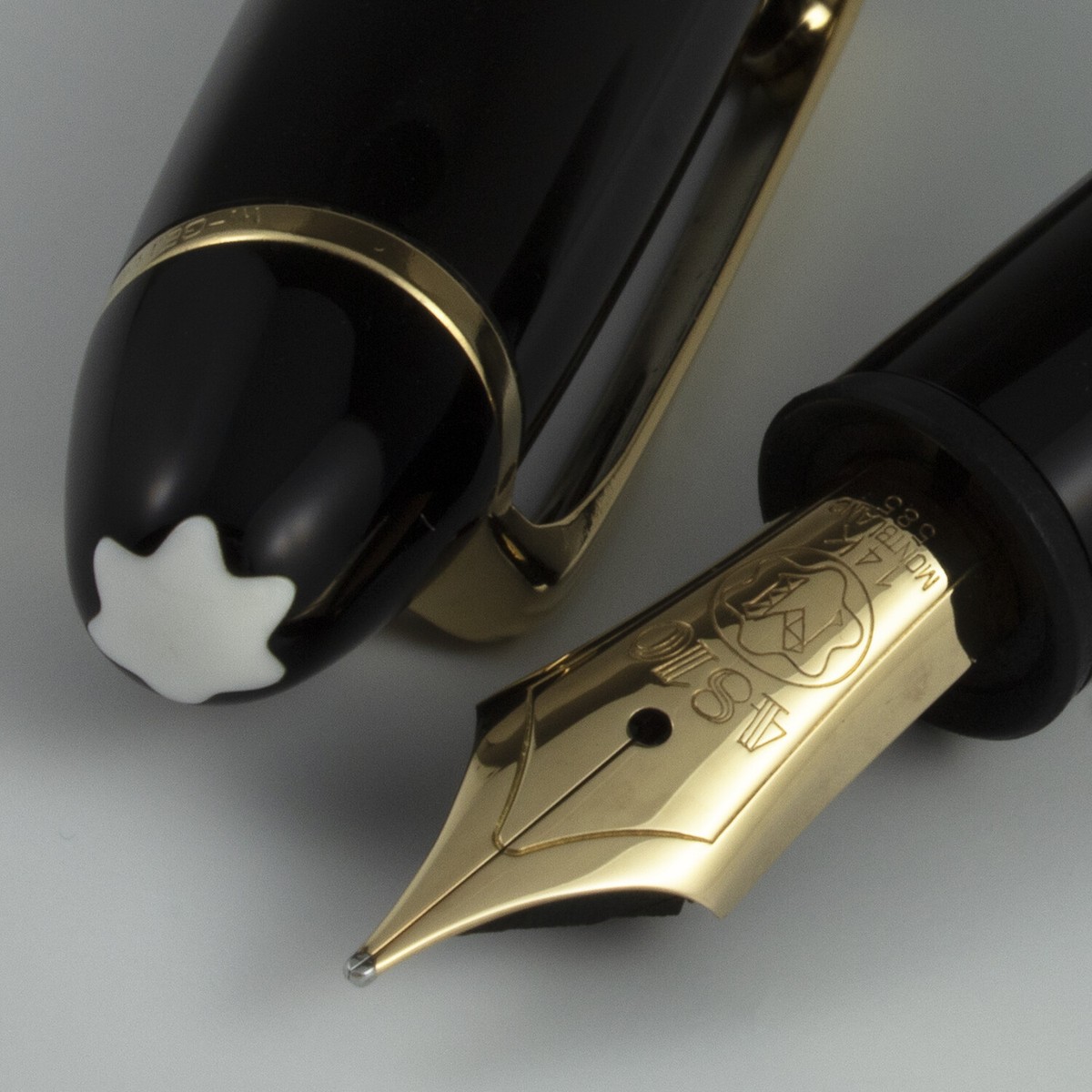 Montblanc Meisterstück No. 146 Fountain Pen Single Tone 14k