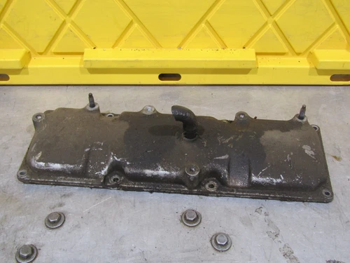 1998-2002 Chevrolet Cavalier 2.2L OEM valve cover 98 99 00 01 02