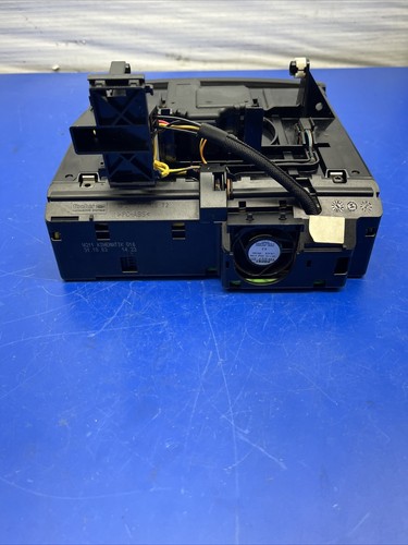03-07 Mercedes W211 E-class CENTER DASH SWITCH PANEL / 6 DISK CD CHANGER OEM - Picture 8 of 9