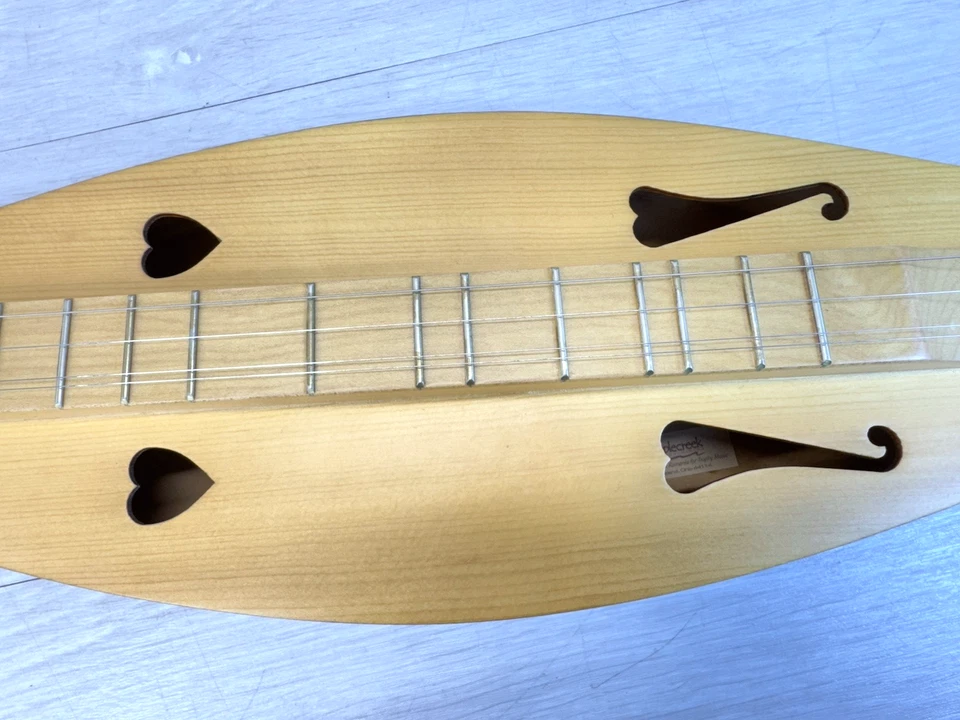Apple Creek Dulcimer Excelente Estado Apenas Usado con Estuche Blando, Sintonizador y Almohadilla para Lap Foto 4 de 4