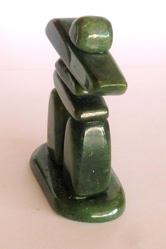 Inukshuk Carving Alaska Nephrite Jade Green Stacked Stone Person Figurine 3 1/3" - Picture 6 of 7