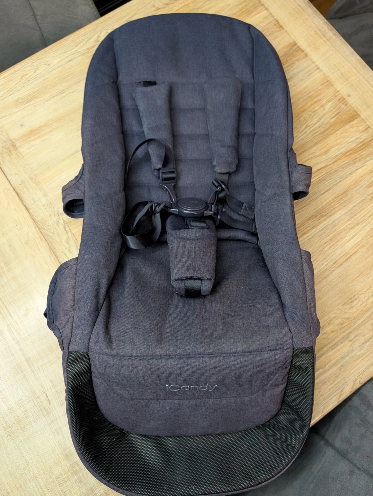 iCandy Lime Seat Unit Navy With Pads And Harness
Opens in a new window or tab