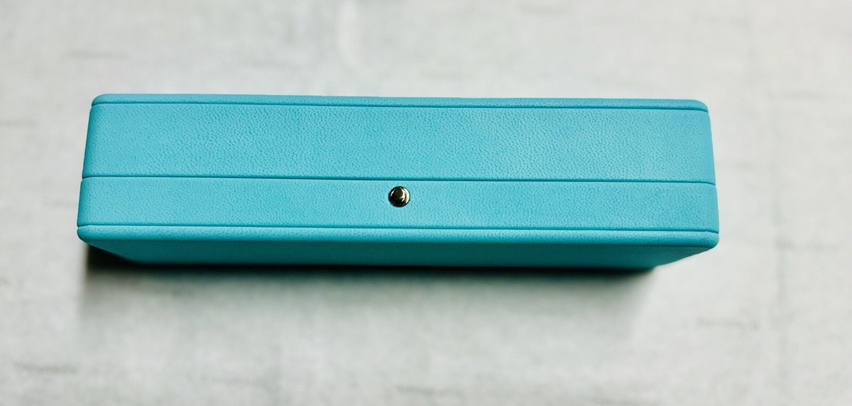 マ*ン様 Tiffany ドキュメントケース　エンべロップ レザーケース ブルー $_12.JPG?set_id=880000500F