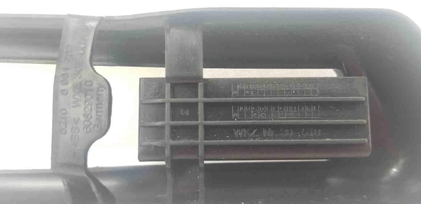 2010 - 2015 BMW 750 FRONT RIGHT SEAT TRACK RAIL END TRIM COVER PN: 52106981782