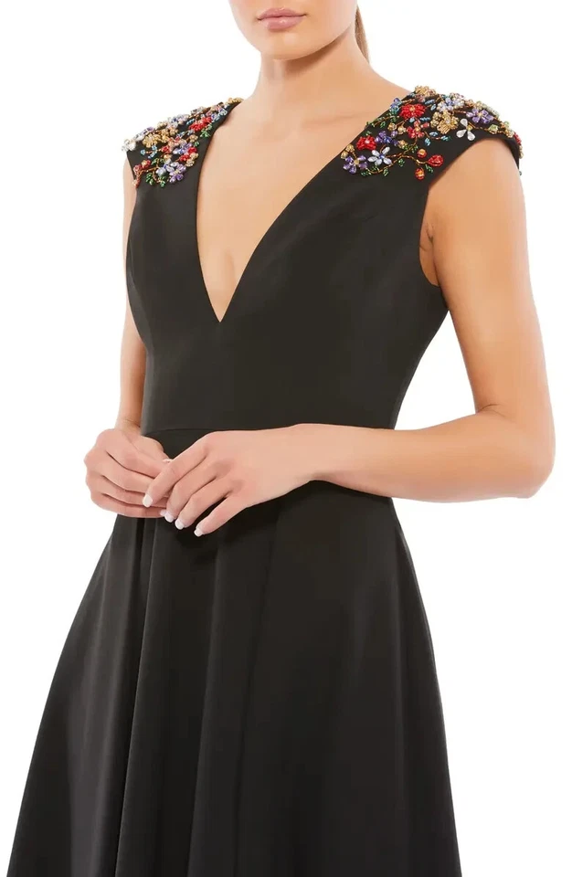 Ieena Mac Duggal Black Plunge Neck Beaded Shoulder Midi Dress Size 6 $498 - Image 3 of 3