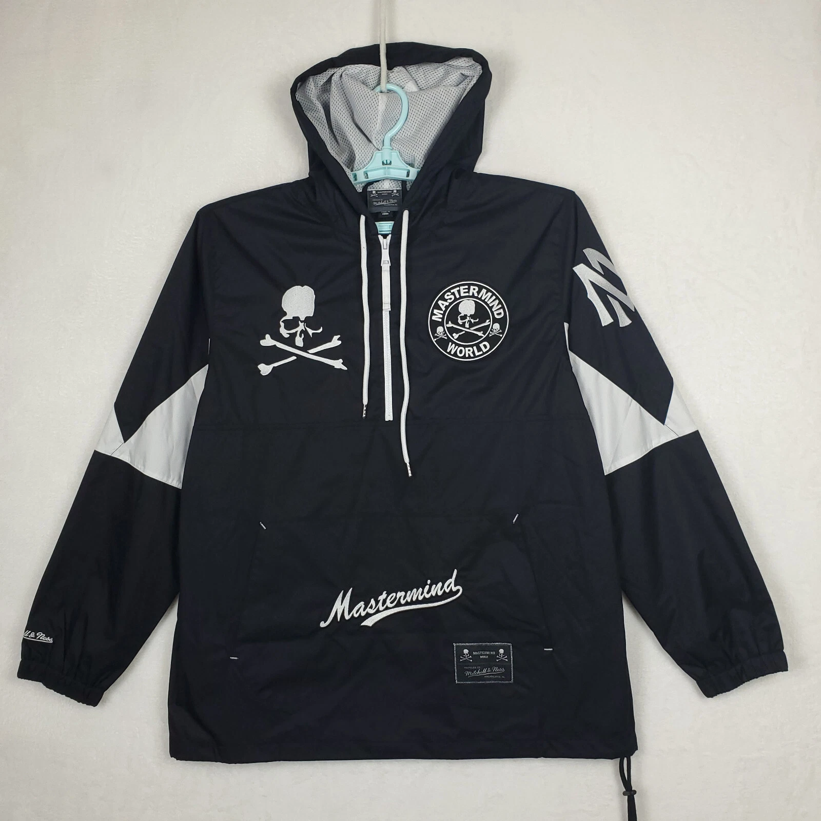 Mastermind World Mitchell & Ness Large Windbreaker Jacket 2023 Collab Black New - product detail image 2