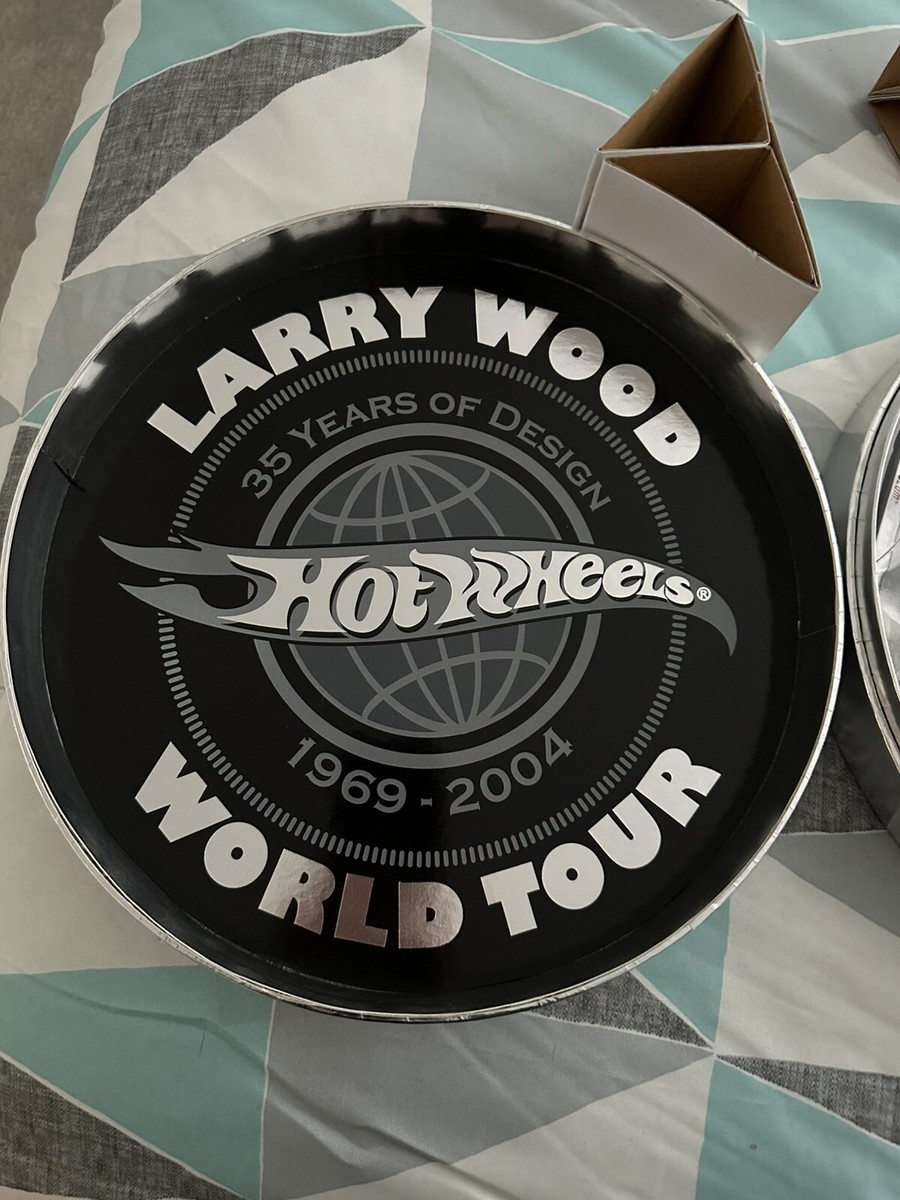 HOT WHEELS 35 YEARS OF DESIGN LARRY WOOD 1969-2004 WORLD HOT WHEELS 35 YEARS OF DESIGN LARRY WOOD 1969-2004 WORLD