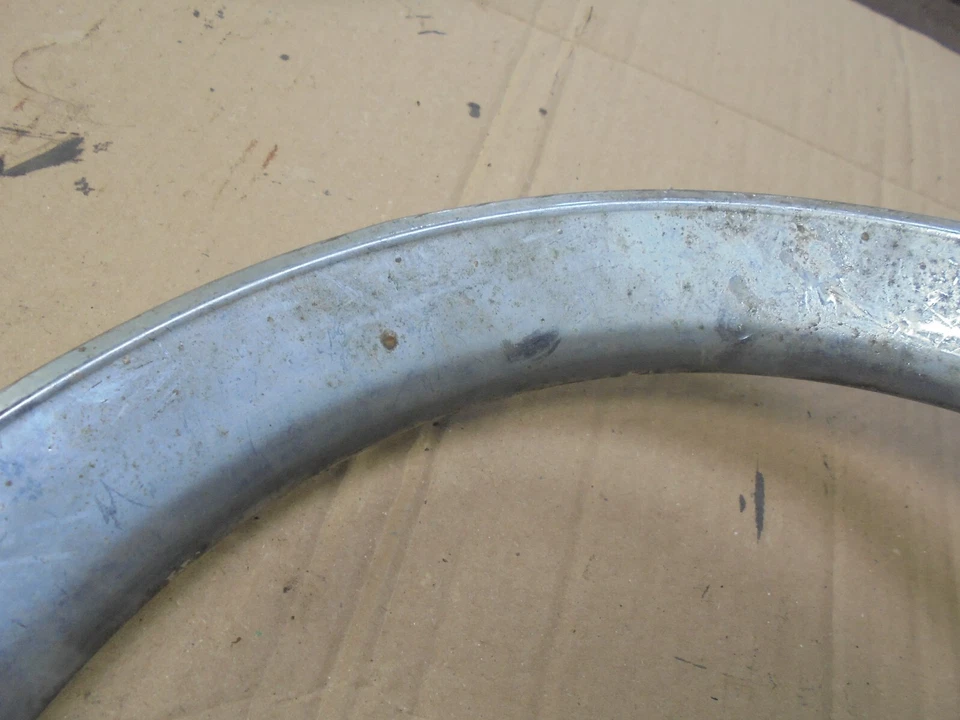 FORD CONSUL CAPRI CROMO ANILLO RUEDA MOLDURA 81AB-1210-AB 355MM DIÁMETRO Foto 3 de 4