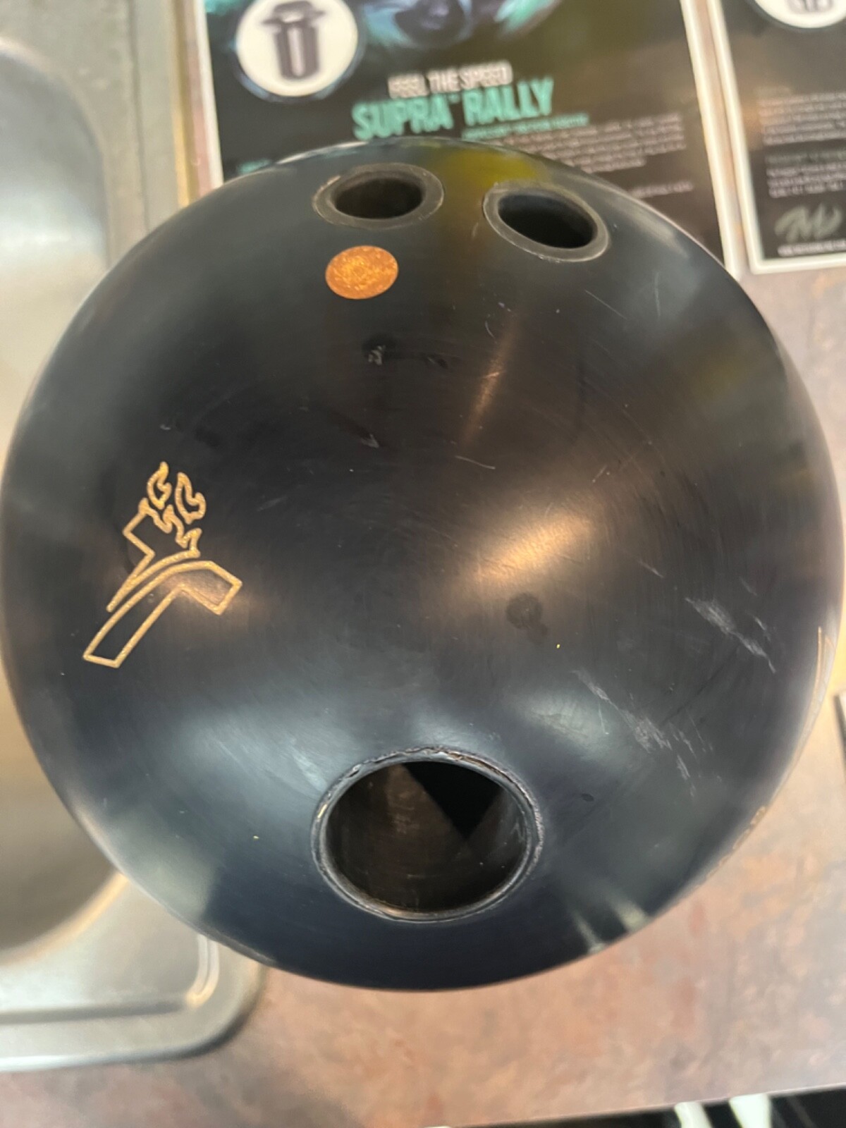 TRACK STEALTH Bowling Ball 14lbs 14oz pin 22.5 LH DRILLED TOURNAMENT