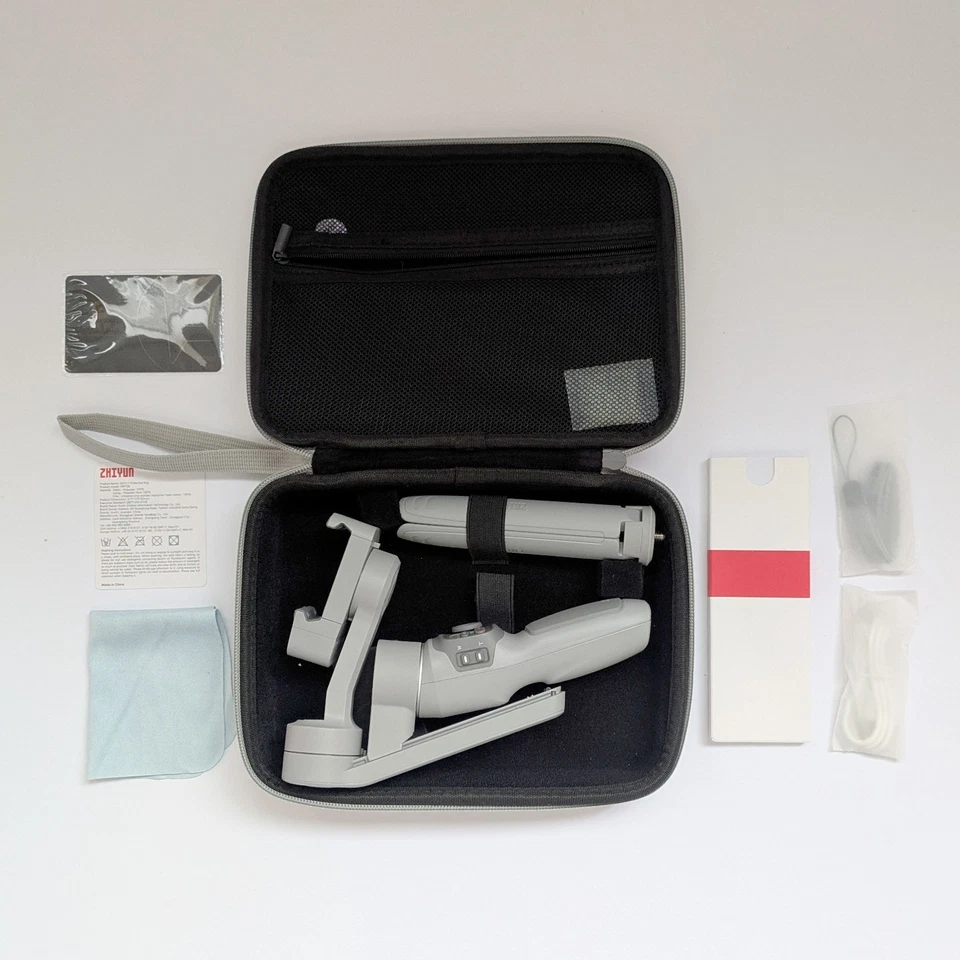 Zhiyun Suave Q3 3 Ejes Cardán Estabilizador Luz de Relleno para Smartphone Teléfono Celular Foto 2 de 4