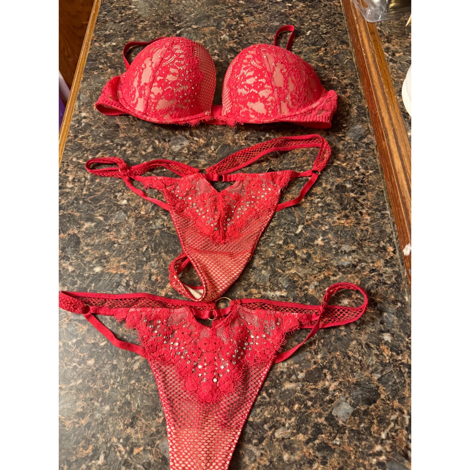 Victorias Secret Very Sexy Red Lace Rhinestone Push Up Bra 36C Thong Set L