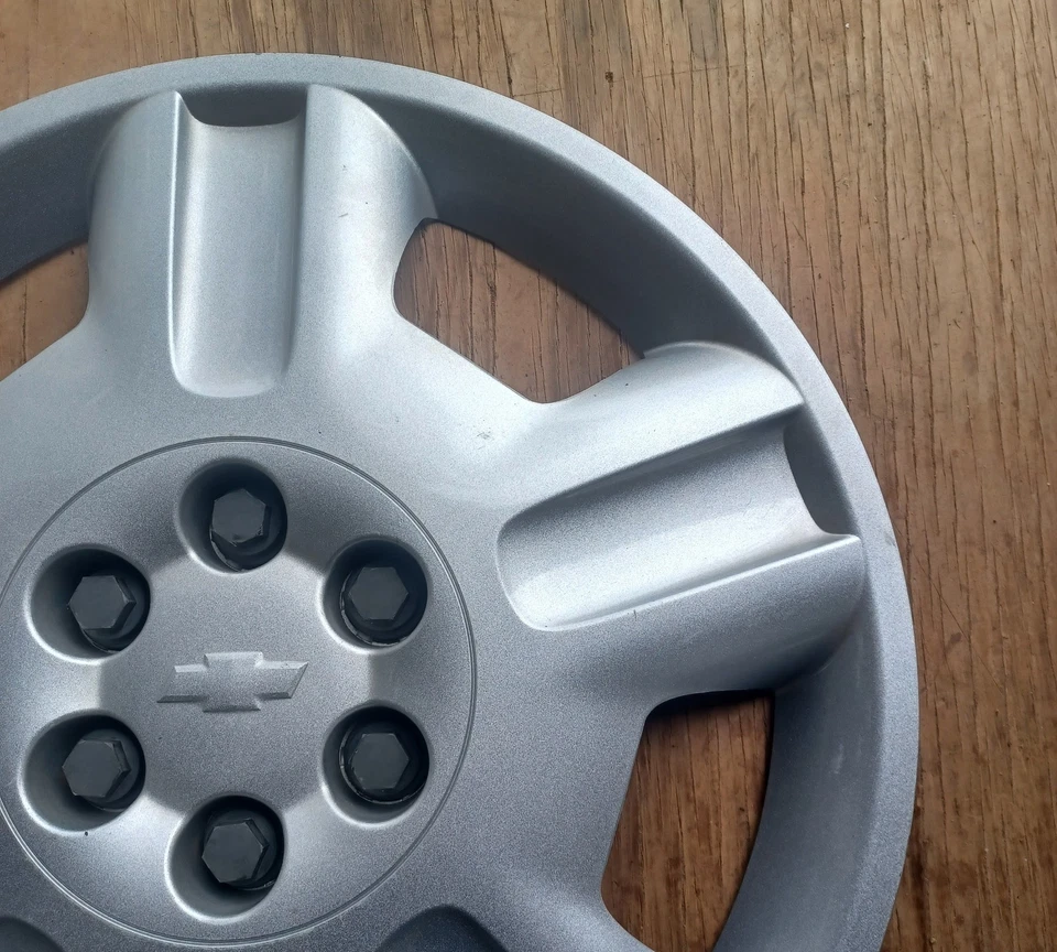 Tapacubos Chevrolet Uplander 2006-2009 se adapta a ruedas de 17" 9596504, 3256 01 Foto 3 de 4