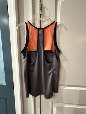 ROXY Active Tank / Unique Cut Out on Back / Women s M Brand New
