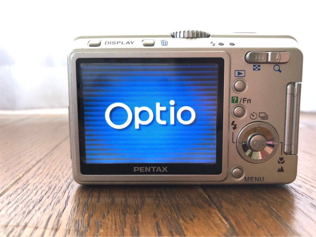 PENTAX Optio 6 Megapixel Compact Digital Camera Silver Tested Good