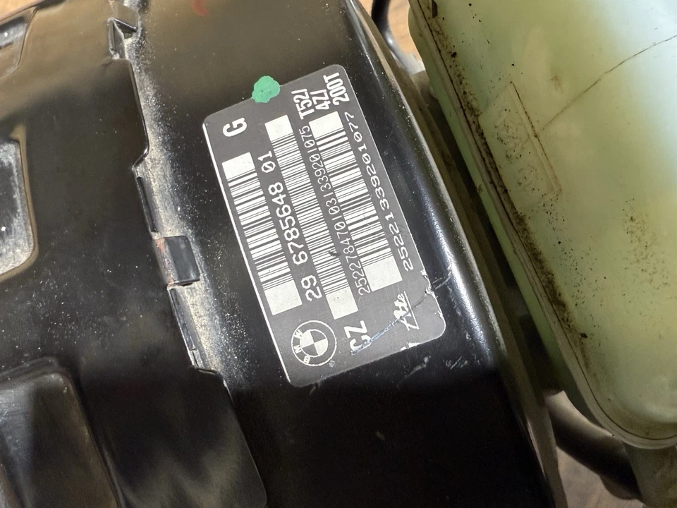 07-10 E92 BMW 328i 335i CUPÉ ABS REFUERZO FRENO R2348 Foto 3 de 4