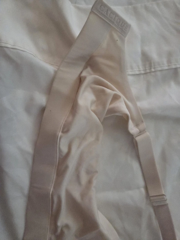 Cacique Beige Lightly Lined Balconette Bra Womens Size 54B  Underwire - Image 2 of 4