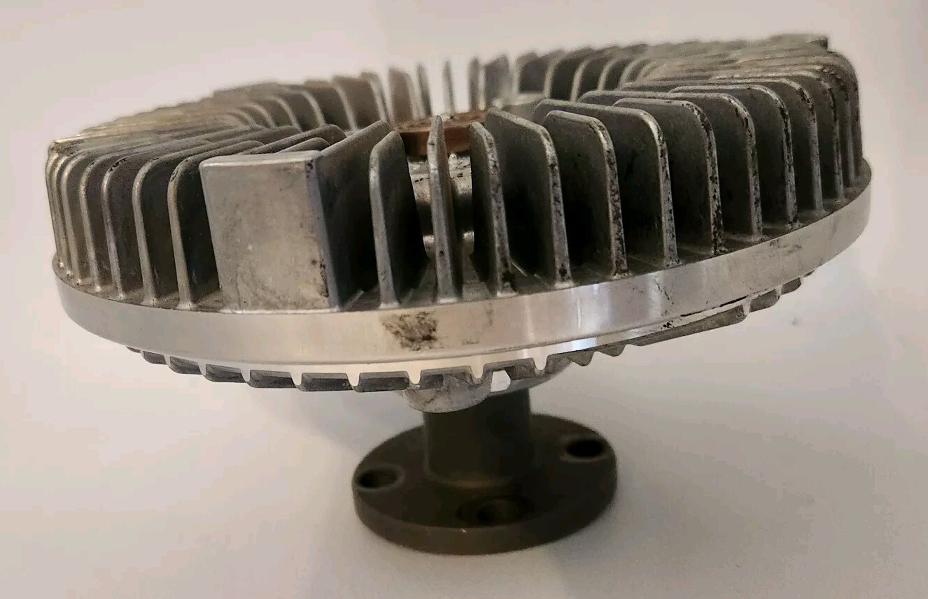 Brand New GM Genuine Parts Engine Cooling Fan Clutch OEM 15-40109 19150657