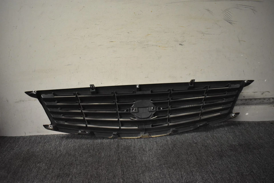 2009-2013 INFINITI G37 LEATHER UPPER GRILLE FACTORY OEM - Imagem 4 de 4