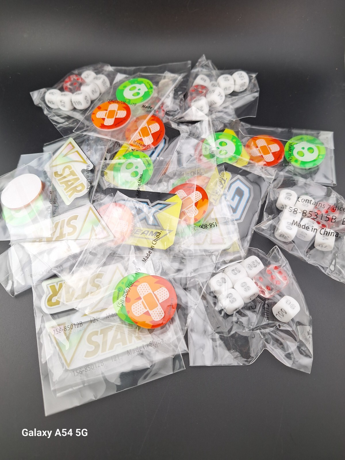 Pokemon markers & coins-image