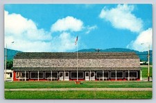 Vintage CAPE CRAFT PINE OF TENNESSEE Pigeon Forge Gatlinburg ColorKing Postcard