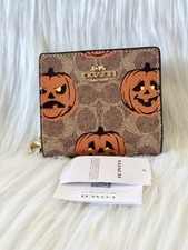 NWT COACH Snap Wallet In Signature Canvas Halloween pumpkin  CCR19 2025