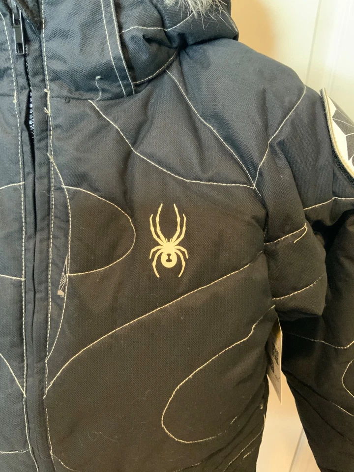 Chaqueta de esquí con capucha de piel sintética negra Spyder, talla 10 Foto 2 de 4