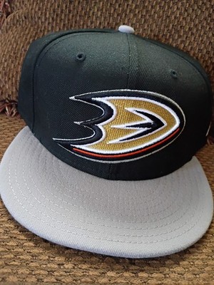 Anaheim Ducks New Era 9Fifty Black D Logo Adjustable Cap - Nice Condition! 