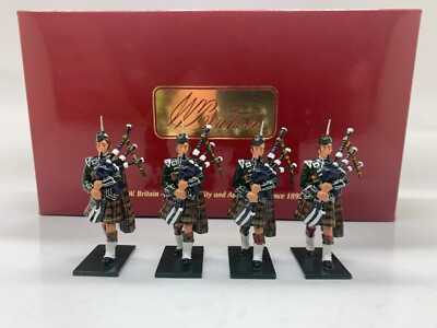 BRITAINS PFEIFEN & DRUMS OF 1ST BN QUEENS OWN CAMERON HIGHLANDERS 79TH SET 48005