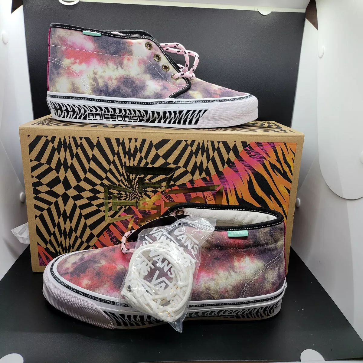 NEW VANS VAULT Aries X OG Chukka Boot LX Tie Dye Men s Size 8