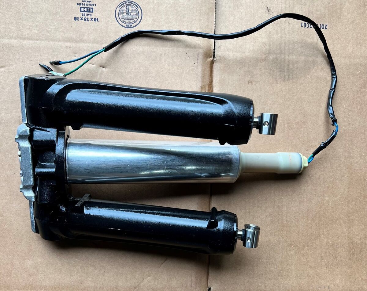 s-l1200.jpg s-l1200.jpg