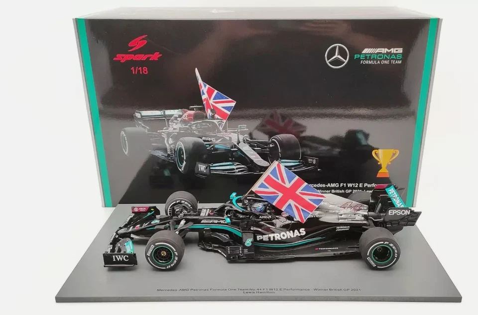 MERCEDES F1 W12 L. HAMILTON 2021 N.44 WINNER BRITISH  18S599 SPARK 1:18 - Immagine 2 di 2