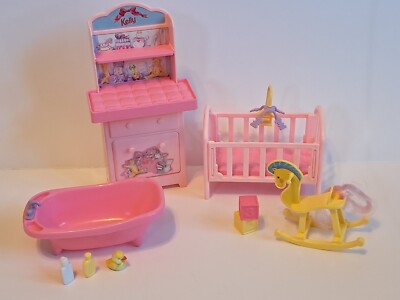 Barbie's Sister Kelly My Very Own Nursery Play Set 1997 Excellent Condition Pink
