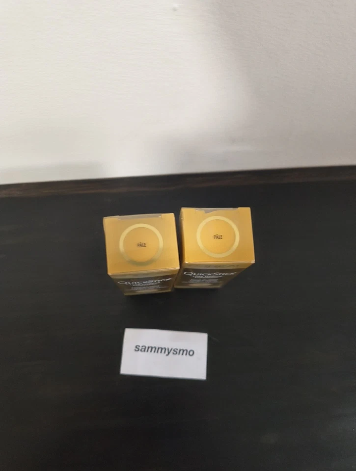 L'Oréal  QuickStick long wearing SPF 14 Foundation- PALE x2 - Image 3 of 4