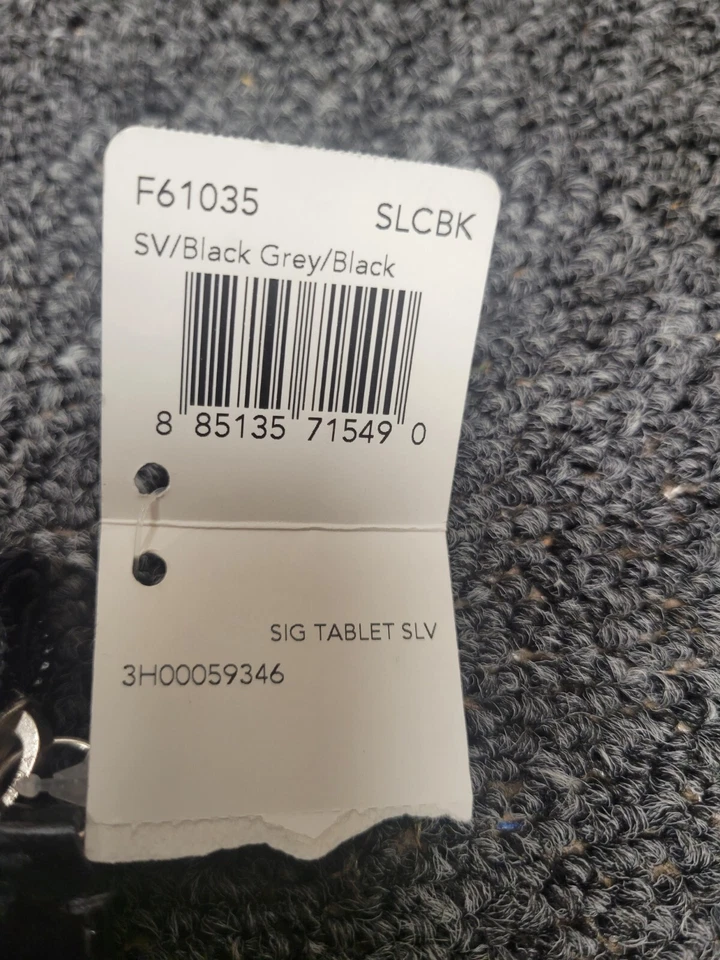 Funda para tablet Coach Mini Signature iPad F61035 Foto 3 de 4