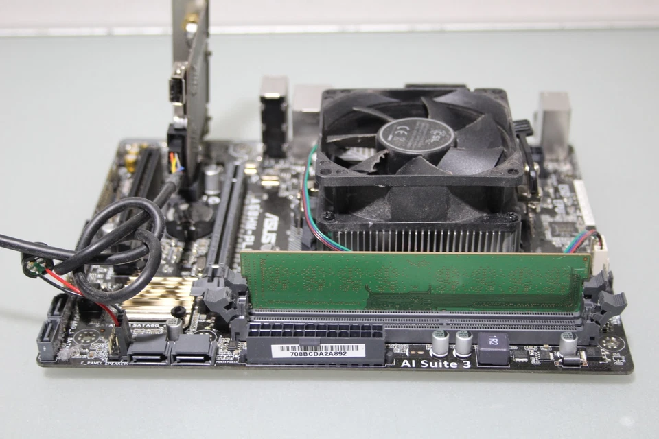 Scheda madre Asus A68HM-PLUS 4 GB Ram AMD A8 serie 6600 - Immagine 4 di 4