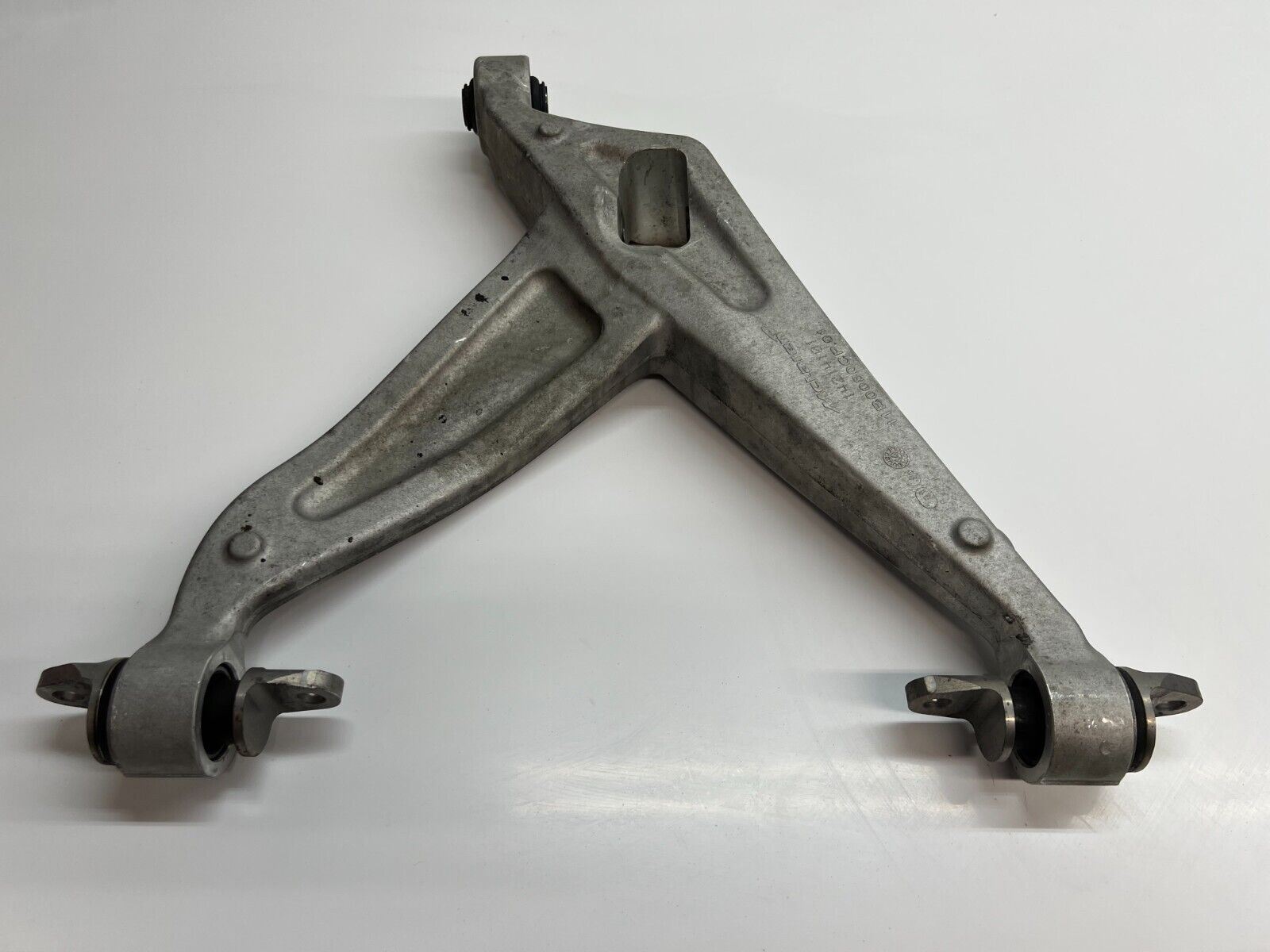 MCLAREN 650S REAR RIGHT PASSENGER RH LOWER CONTROL ARM OEM 11B0080CP
