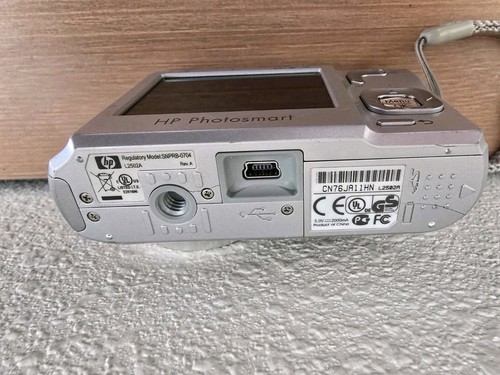 Fotocamera digitale vintage HP Photo smart M447 5,0 megapixel - argento zoom ottico 3x - Foto 4 di 4