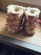 Toddler UGG Bailey Bow II Boot Size 02/03