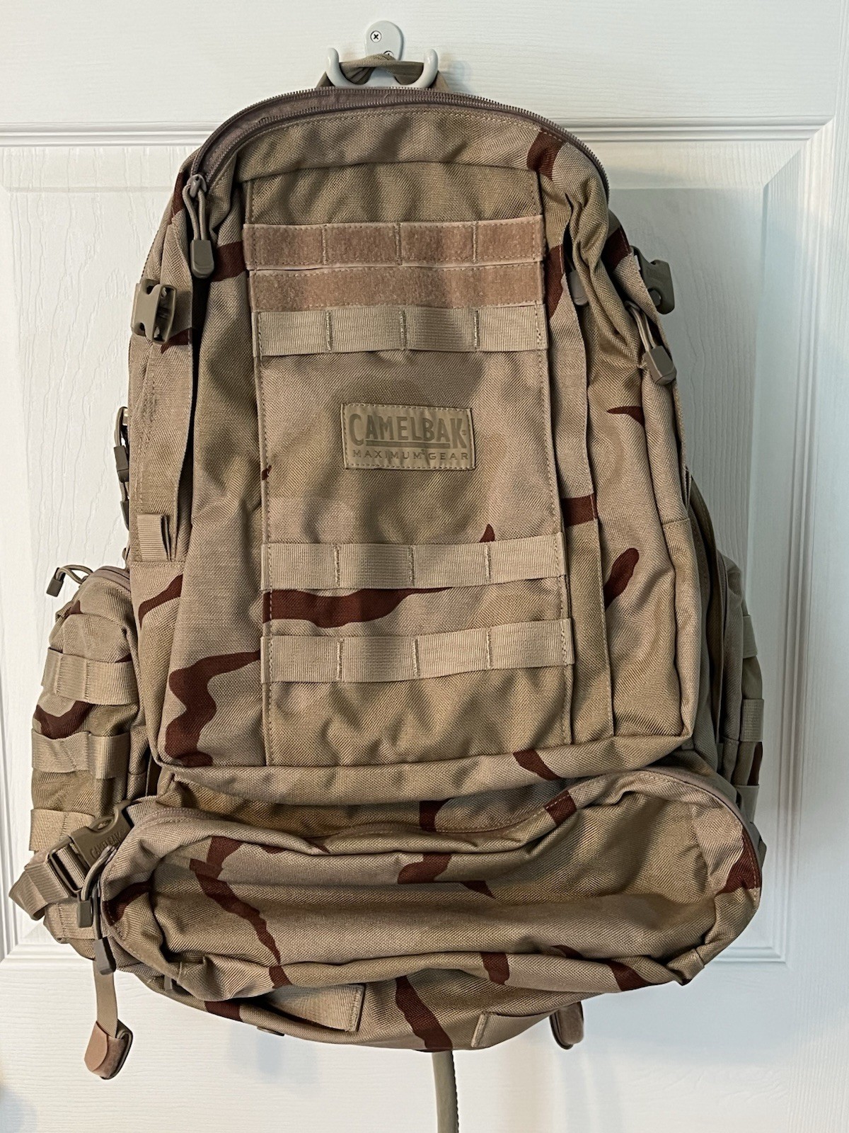 Camelbak Maximum Gear Tactical Backpack W/ Hydration Bladder Desert Camo NWOT